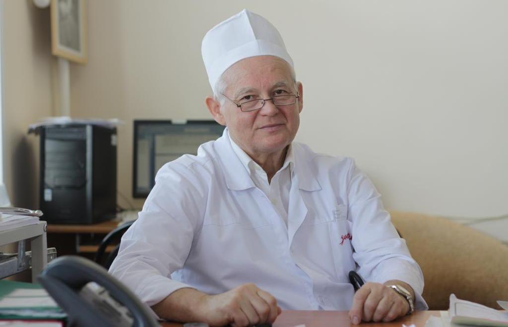 Звание «Заслуженный врач Российской Федерации» присвоено заведующему отделением ОКБ Юрию Казакову - новости Афанасий