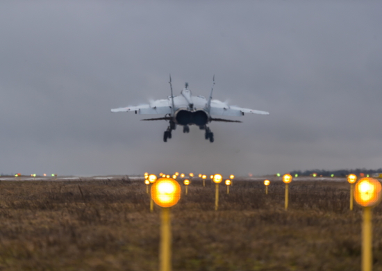 Истребители МиГ-31 и Су-35 поднялись в небо Тверской области - новости Афанасий