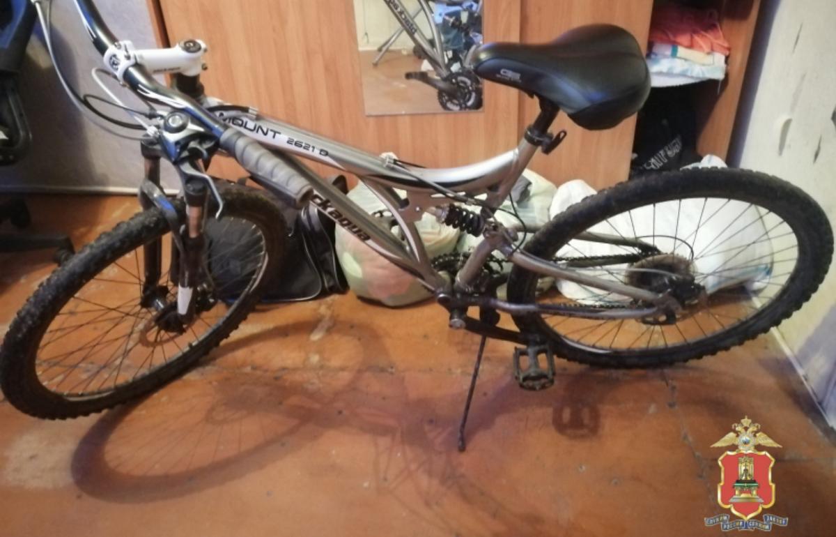 Во Ржеве у женщины украли три велосипеда