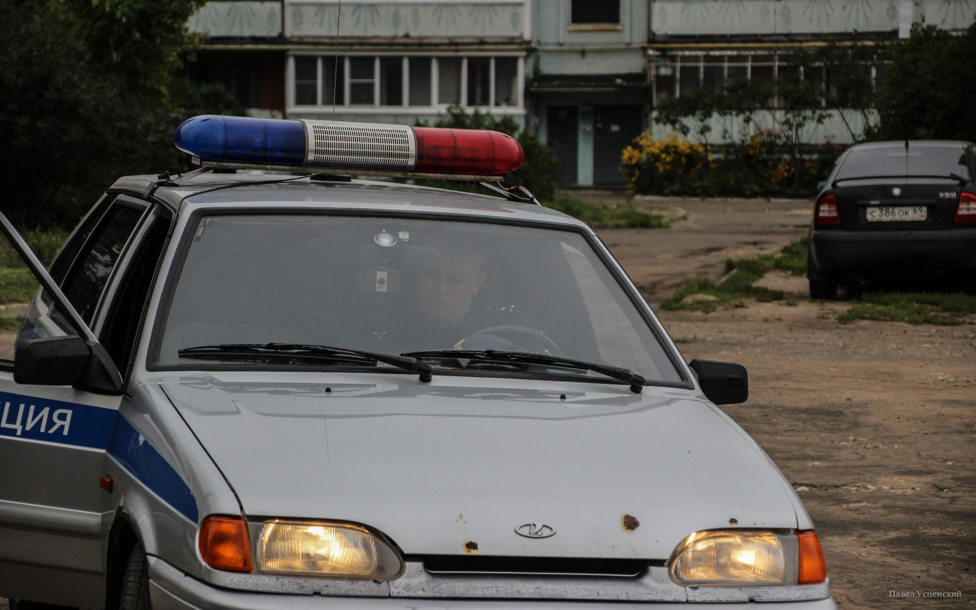 Два человека доставлены в больницу после ДТП с двумя Renault в Тверской области