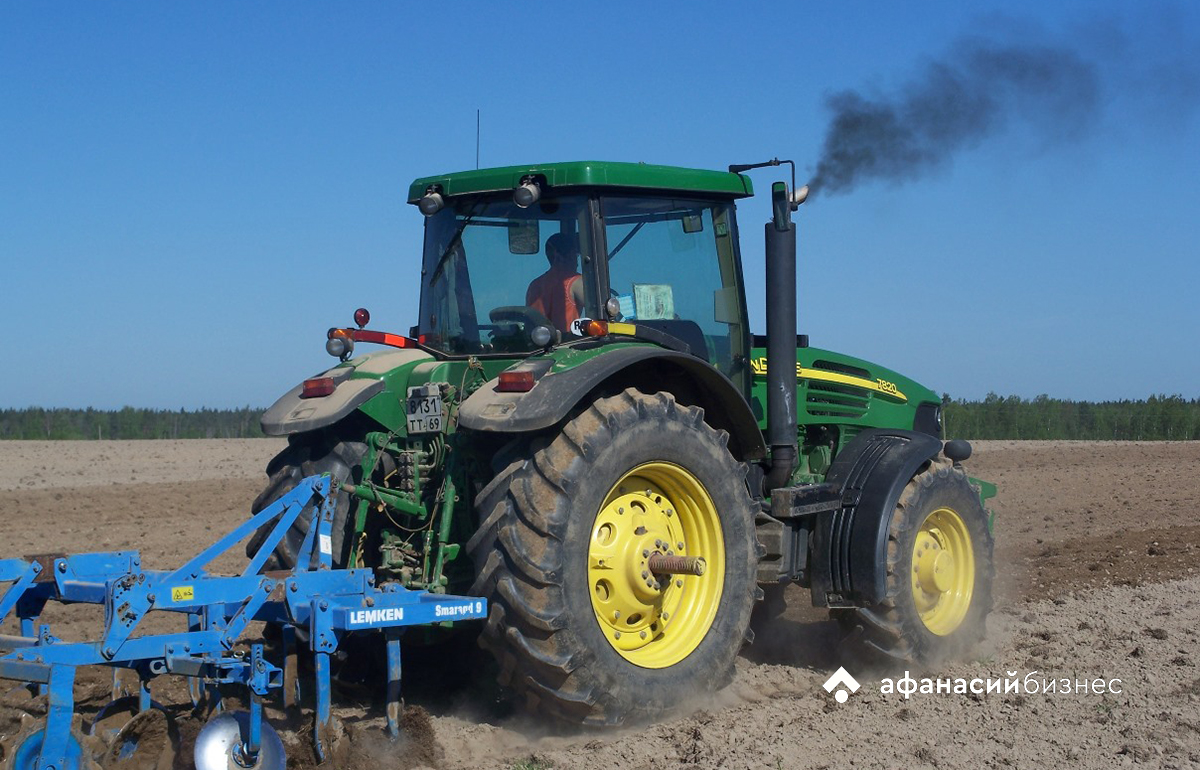 В Тверской области продолжаются весенние полевые работы: обработано около 2 тыс. га пашни