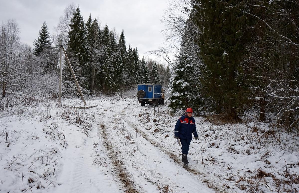 Специалисты «Россети Центр» - «Тверьэнерго» ликвидируют последствия обрушившейся на регион снежной стихии - новости Афанасий