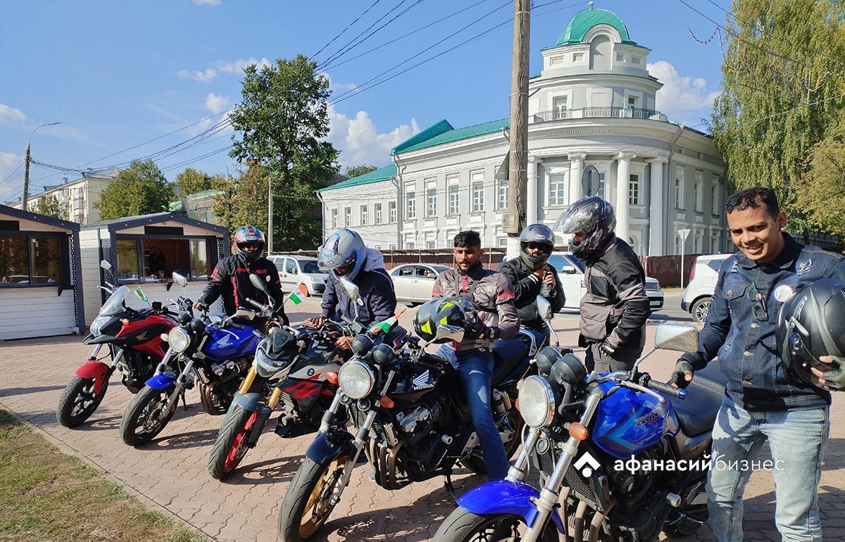 Гости из Индии в Твери чеканили монеты