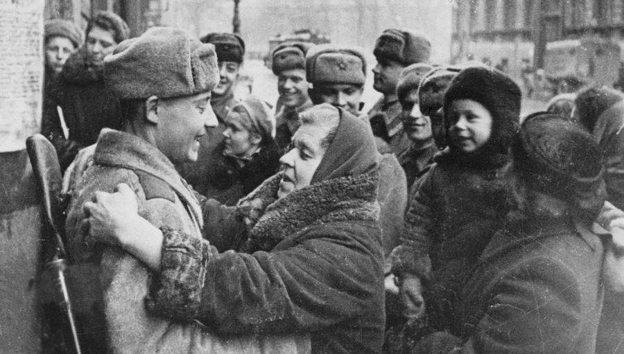 Жителей Твери приглашают прочитать стихи про блокаду Ленинграда