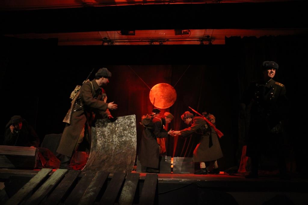 В Твери народный театр-студия «Эксперимент» приглашает на спектакль по повести Булата Окуджавы