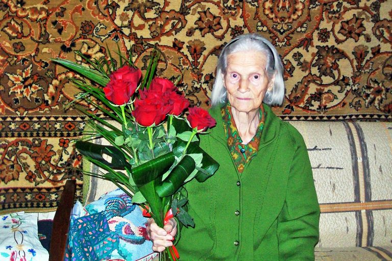 Участнице Великой Отечественной войны Екатерине Михайловне Деминой исполнилось 102 года