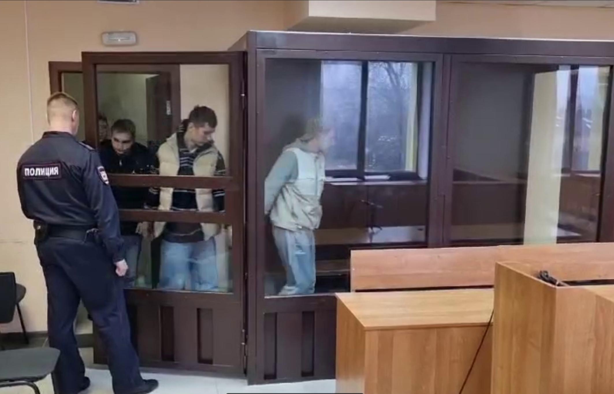 В Твери под стражу заключили семерых студентов-кибермошенников