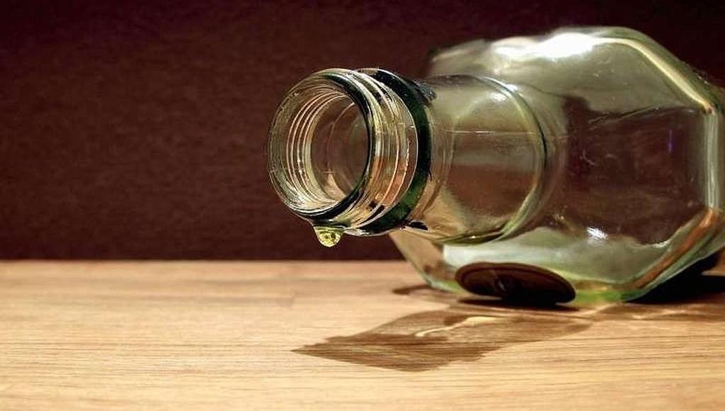 Пенсионерка из Тверской области будет пять месяцев платить штраф за продажу бутылки спиртного
