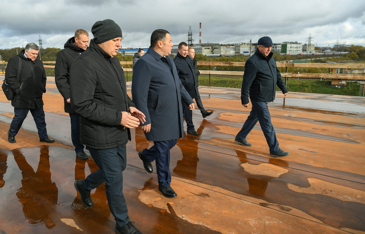 Губернатор Игорь Руденя проинспектировал ход строительства Западного моста в Твери