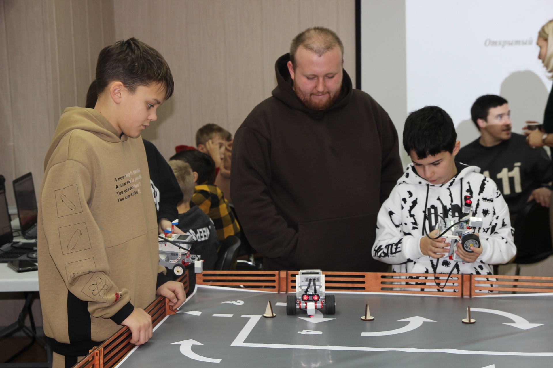 Юные робототехники из Удомли заняли третье место на областных соревнованиях