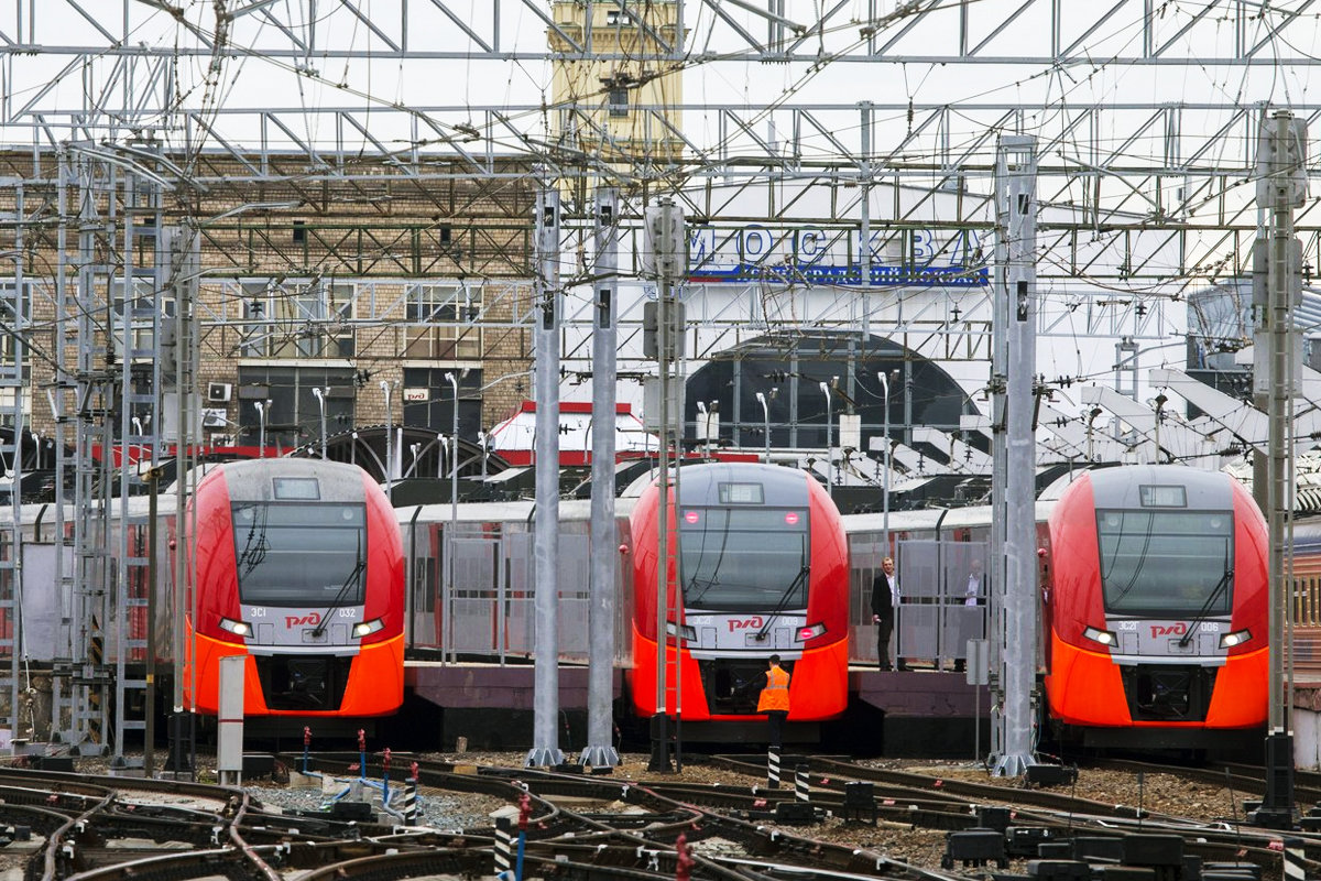На участке Тверь — Москва задерживаются пригородные поезда