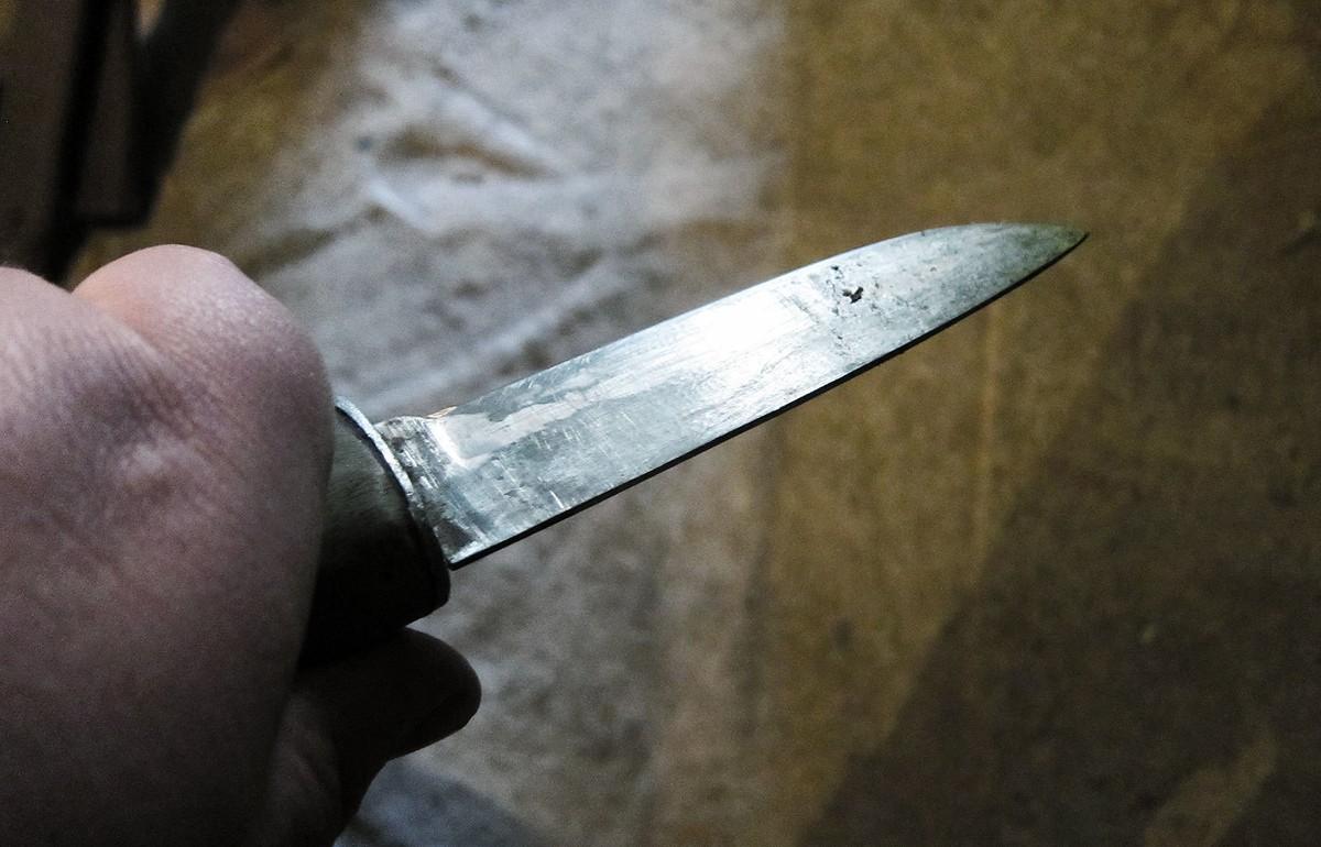 В Твери осудили рецидивиста, угрожавшего полицейскому кухонным ножом
