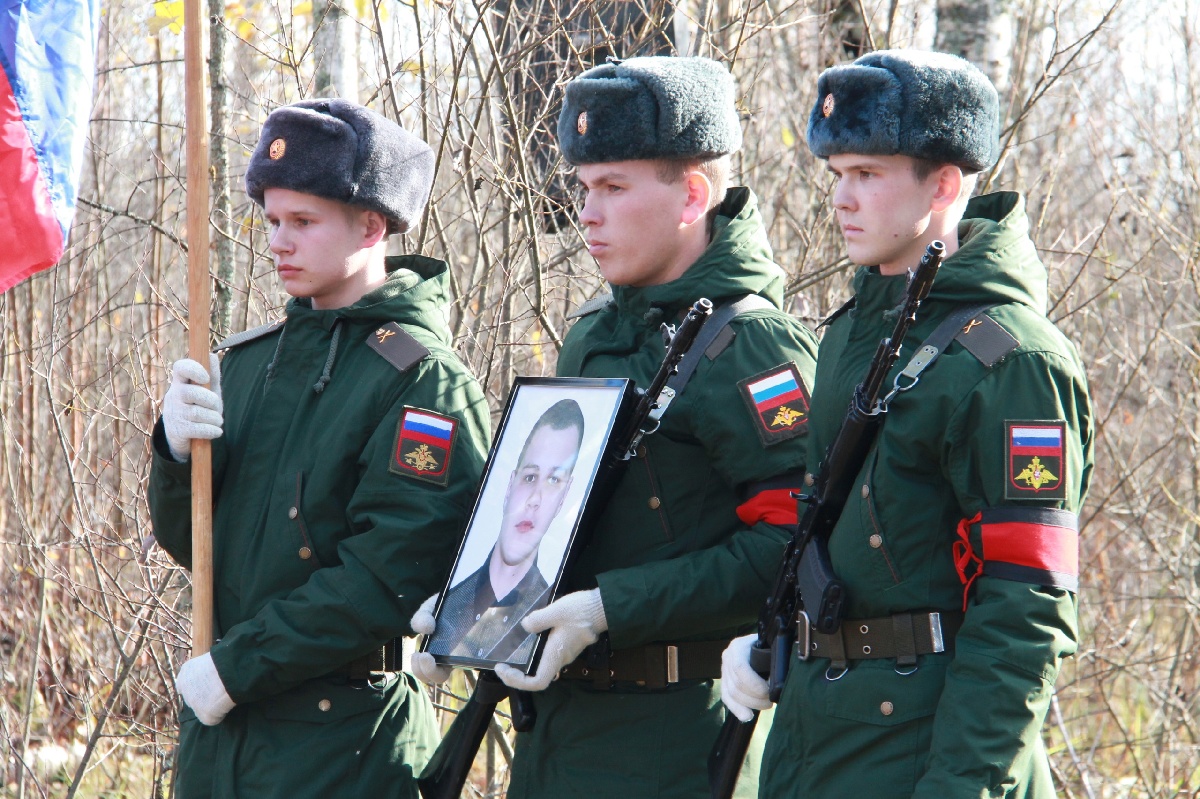 В Нелидово прошли похороны погибшего 23-летнего военнослужащего 