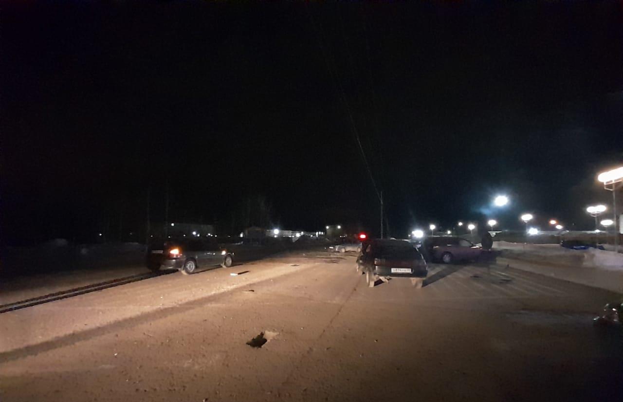 Пьяный водитель протаранил припаркованные автомобили в Тверской области 