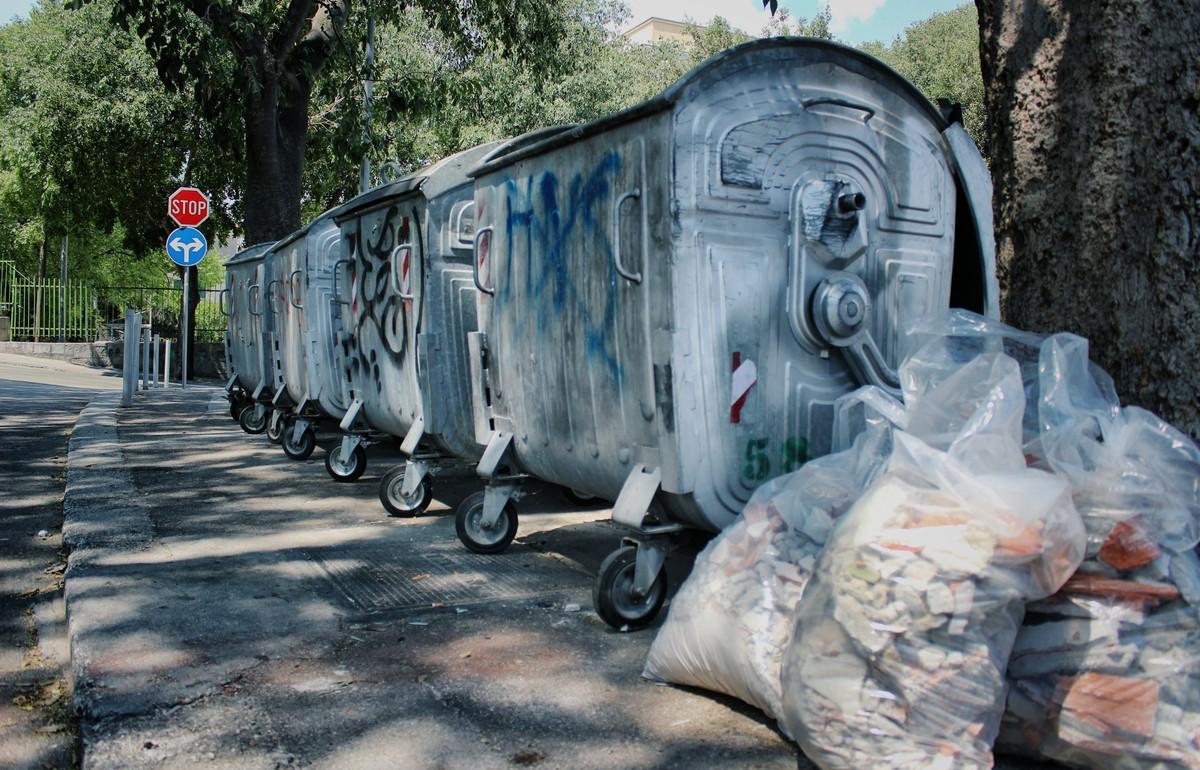 Тарифы на вывоз мусора предлагают рассчитывать по-новому - новости Афанасий