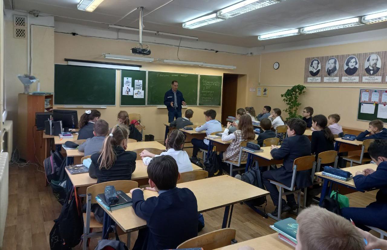 Энергетики Тверьэнерго провели для школьников классный час по энергосбережению - новости Афанасий