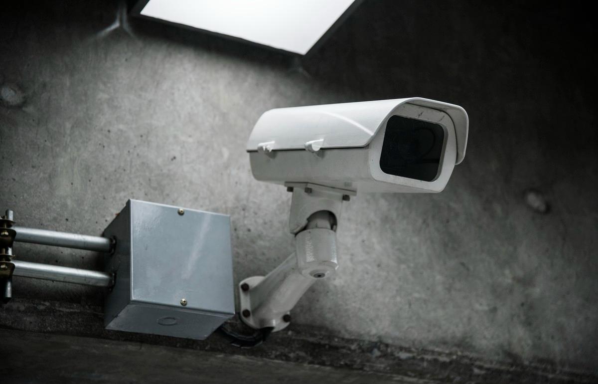 В Ржеве осужденный выключил камеру видеонаблюдения в штрафном изоляторе и заработал штраф Фото: rawpixel.com/ Freepik