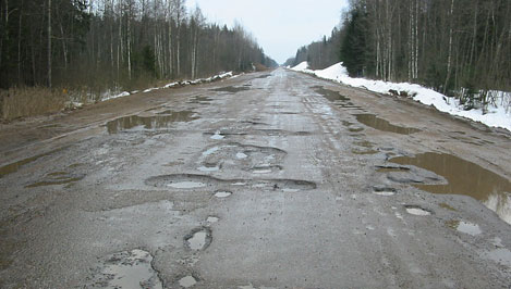 Не уследили за М-9: в Тверской области участок федеральной трассы не поддерживался в надлежащем состоянии