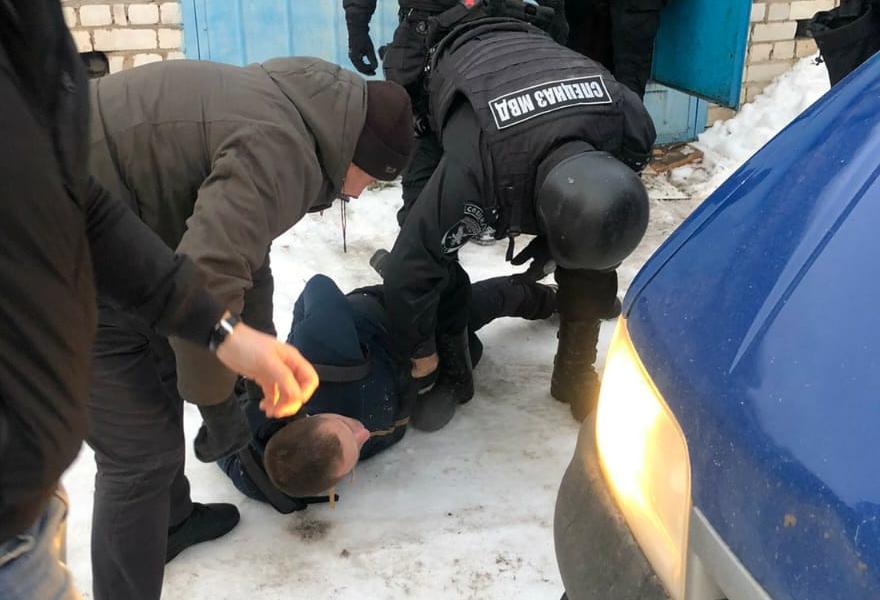 В Твери полиция и спецназ «Гром» задержали владельца нарколаборатории
