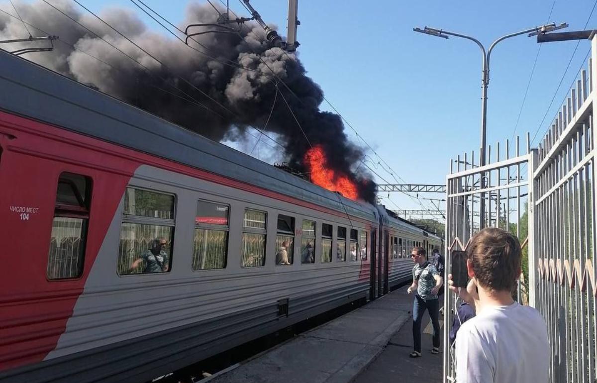 Появились подробности пожара в электричке Москва-Тверь