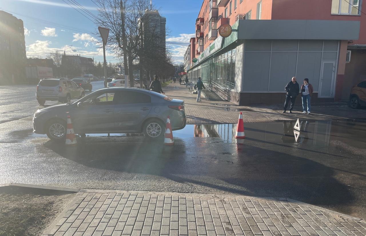 В Твери автомобиль сбил электросамокатчика – Новости Твери и городов  Тверской области сегодня - Afanasy.biz – Тверские новости. Новости Твери.  Тверь новости. Новости. Новости сегодня. Новости Твери сегодня. Последние  новости Твери. Новости