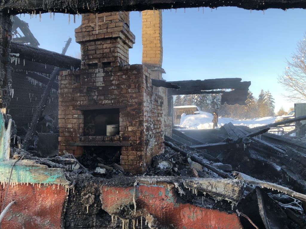 Мужчина погиб на пожаре в Тверской области 