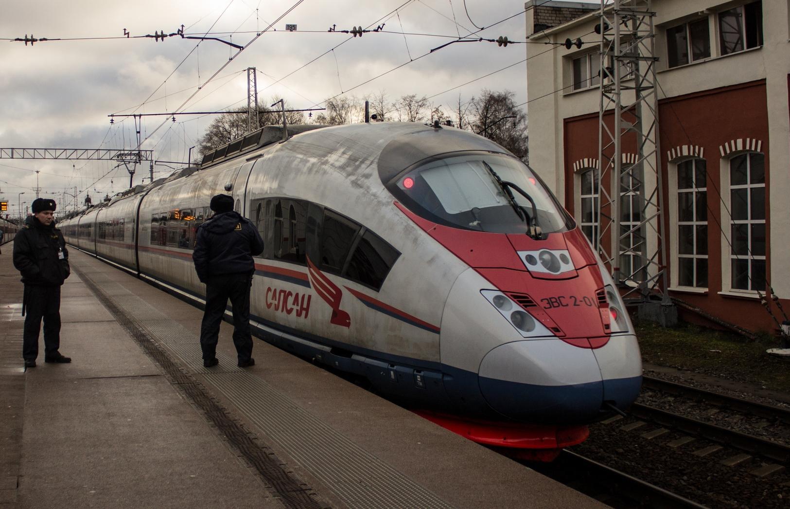 В Тверской области мужчина бежал на автобус и попал под «Сапсан» 26 декабря  2020