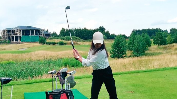 Алина Загитова побывала на гольф-фестивале в Тверской области