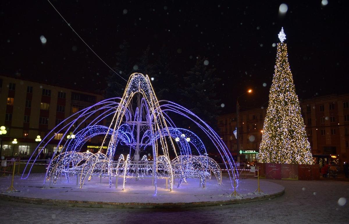 В Твери на новогоднее украшение города планируют потратить еще более 1,1 млн рублей 