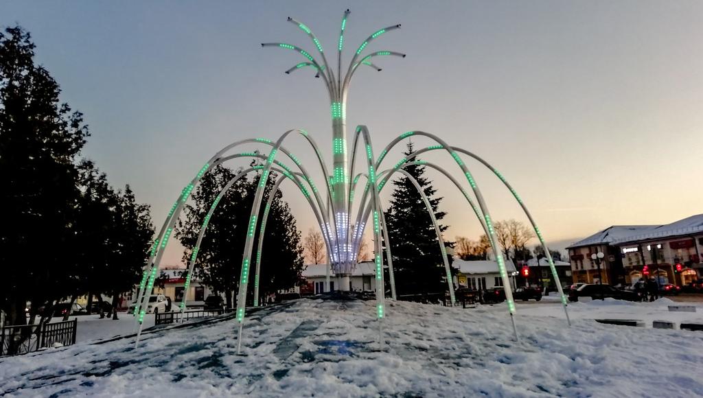Светодиодный фонтан появился в Бежецке Тверской области