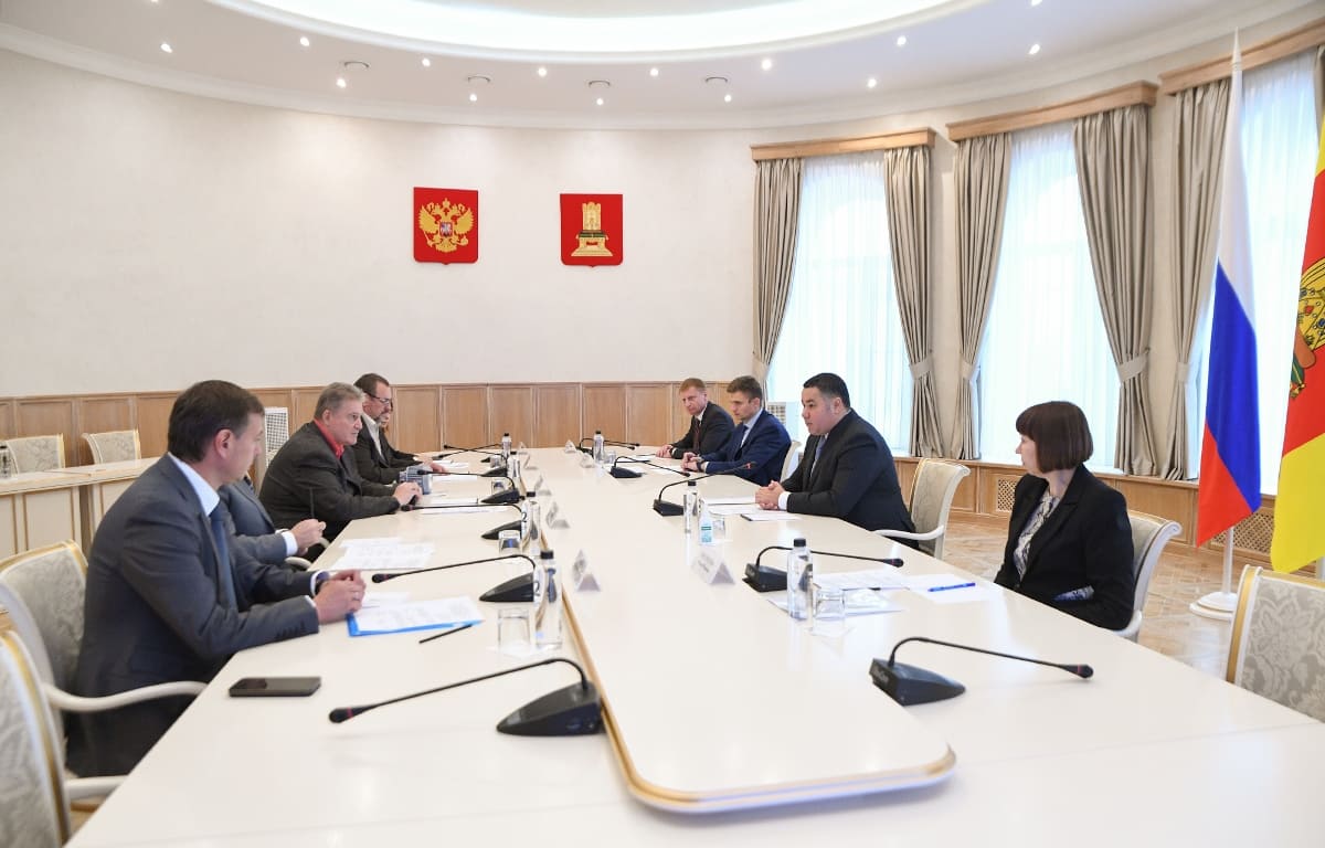 Губернатор Игорь Руденя провел встречу с инвесторами