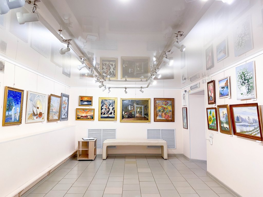 Хранители культуры: Районный Выставочный зал в Кимрах отмечает 25-летие