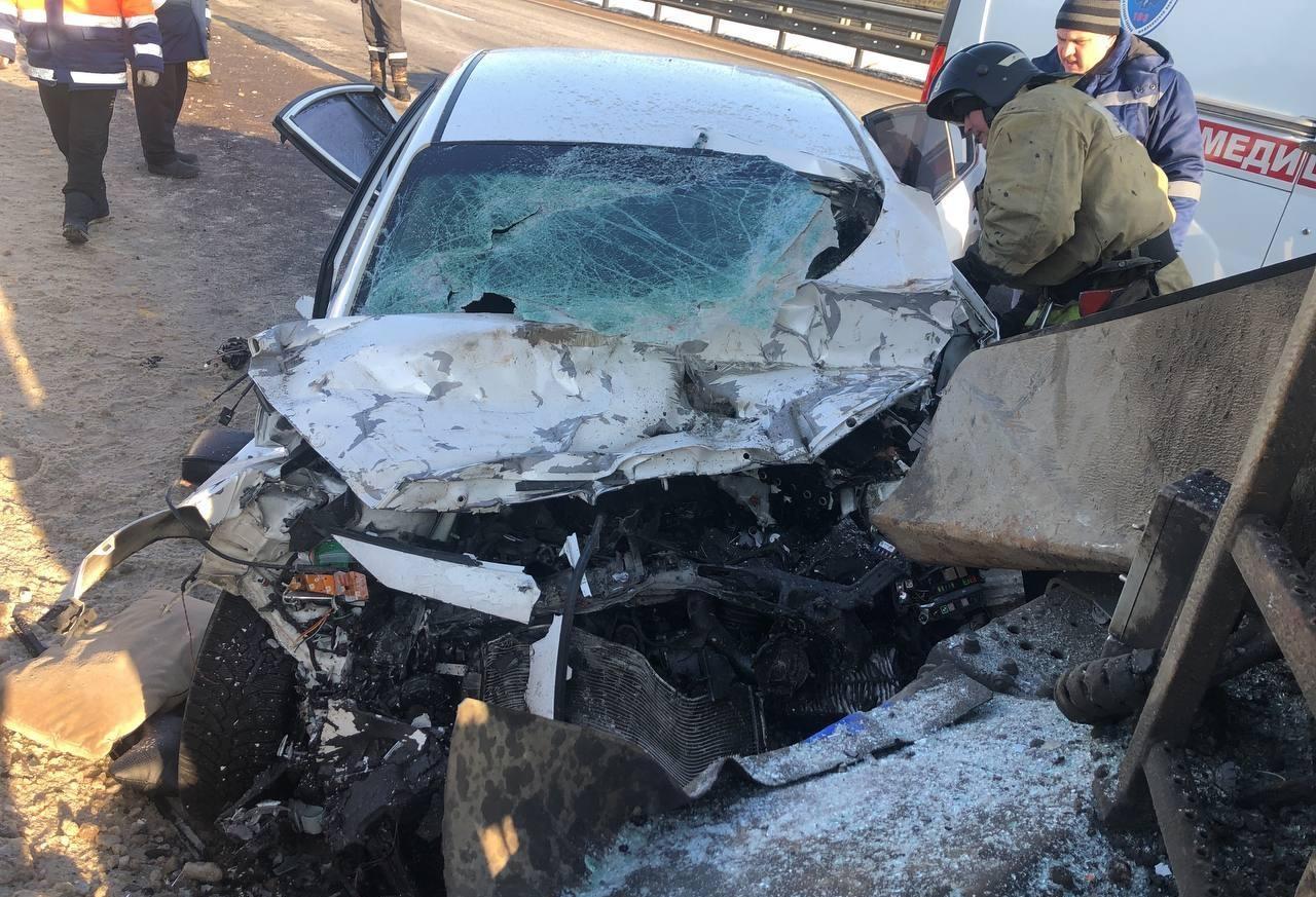 Получившая тяжелые травмы в ДТП в Тверской области девочка скончалась в больнице в Петербурге