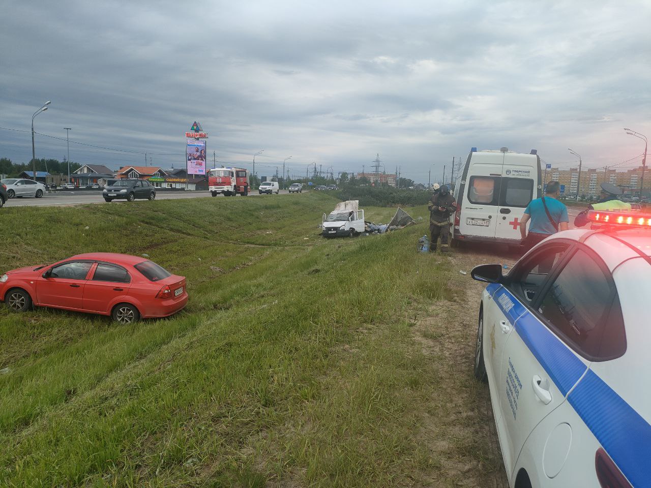 Ребенок и двое взрослых пострадали в ДТП в Твери у 