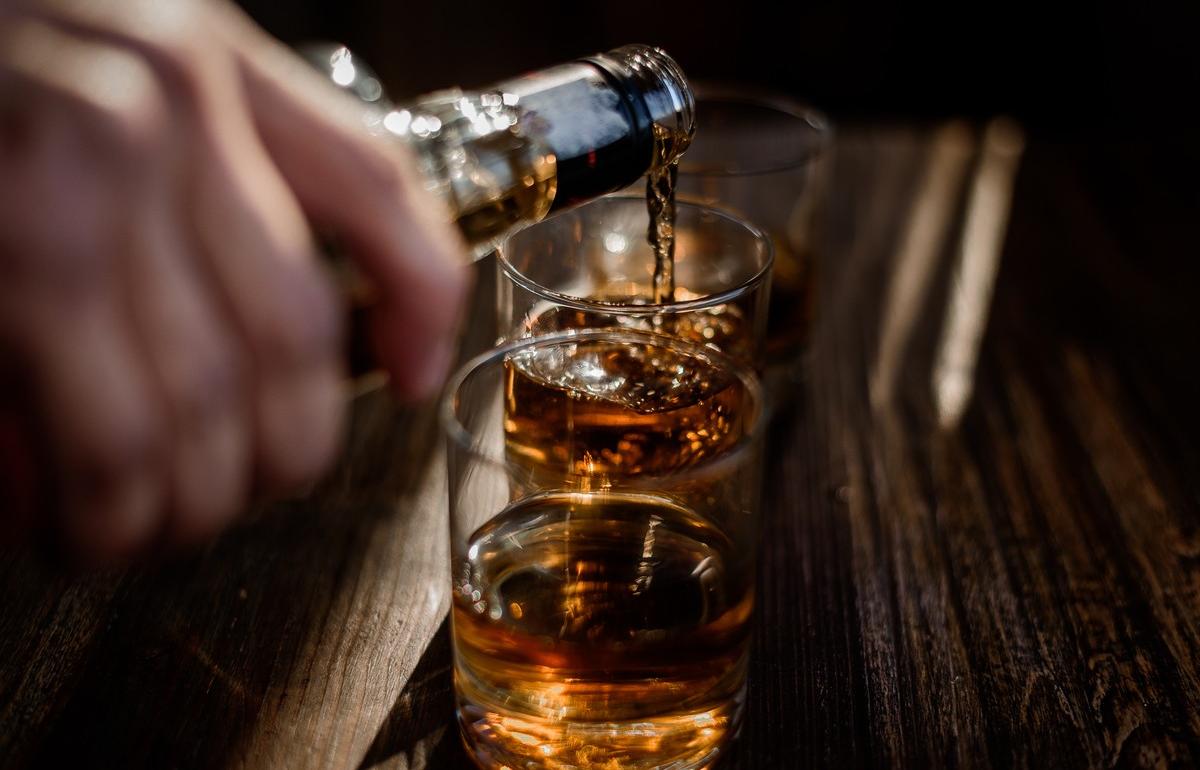 Минимальные розничные цены на крепкий алкоголь вырастут с 1 января - новости Афанасий
