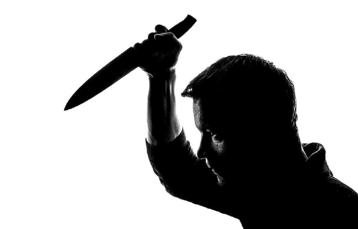 Житель Тверской области 39 раз ударил отца ножом