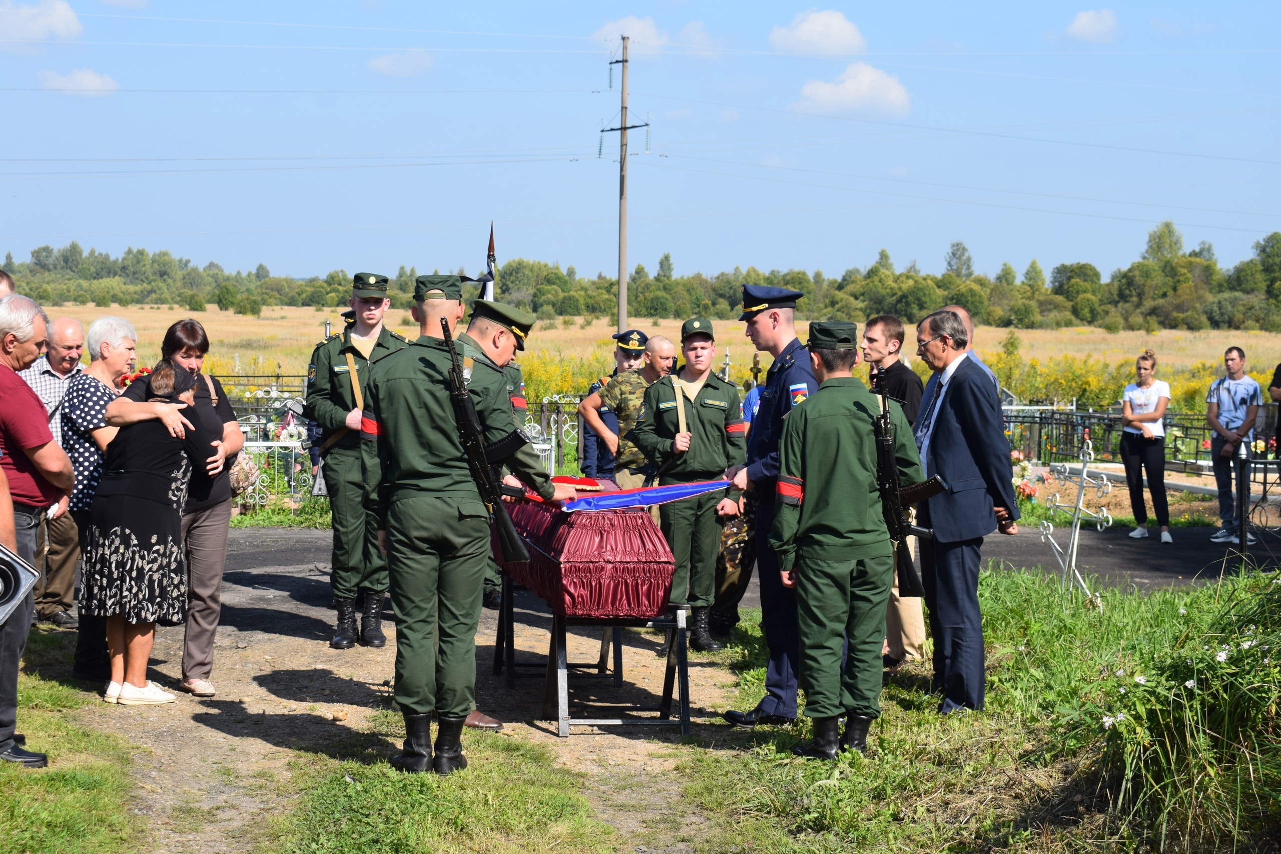 В Оленино простились с погибшим на СВО Александром Антропенковым