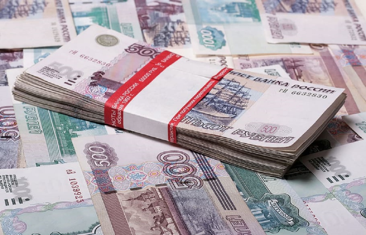 Жительница Твери сразу отдала почти 2 миллиона рублей задолженности, узнав, что арестовали ее недвижимость