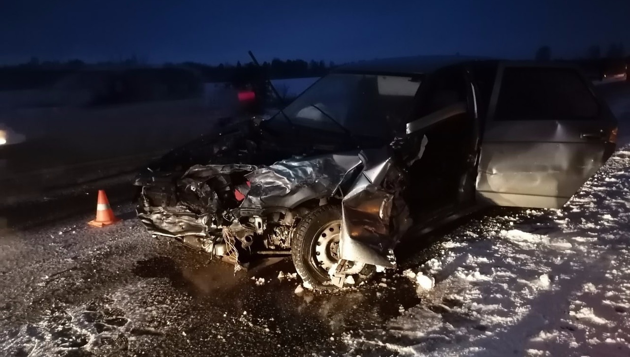 В Тверской области виновник ДТП с тремя автомобилями получил тяжелые травмы