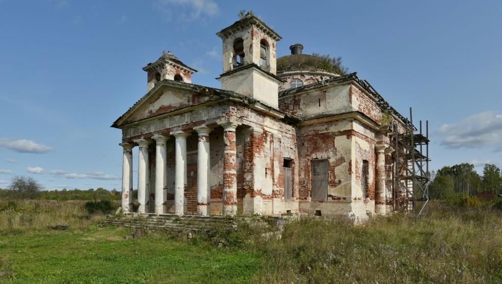 Церковь Петра и Павла в Торжокском районе Тверской области может быть восстановлена