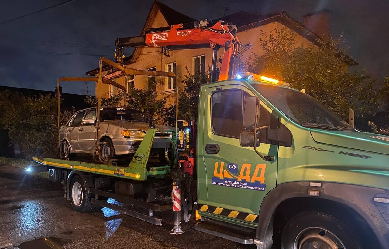 В Твери подростка-автомобилиста оформили по двум статьям