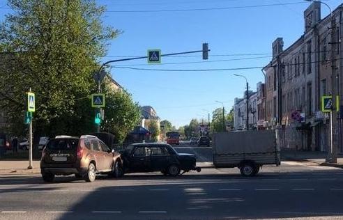 В ДТП в Тверской области пострадал пожилой пассажир легковушки - новости Афанасий