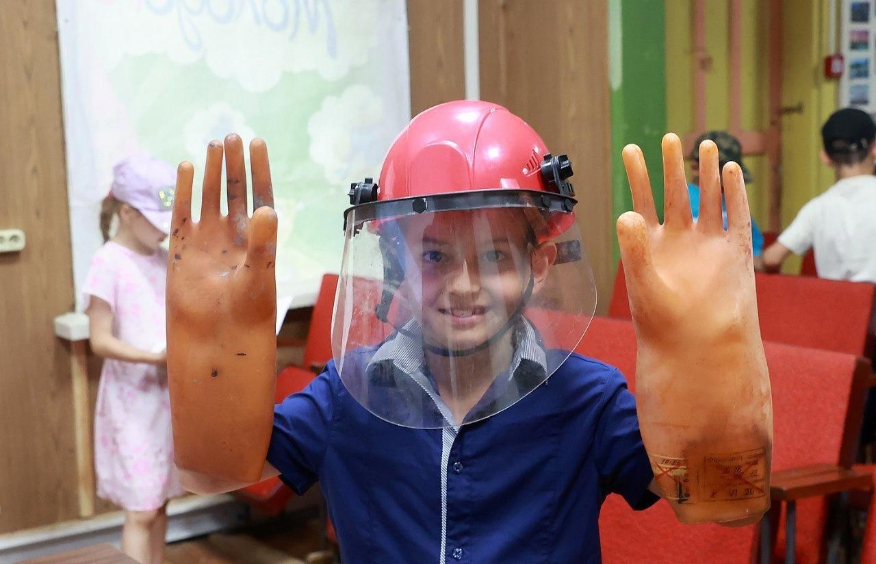 Энергетики «Россети Центр» и «Россети Центр и Приволжье» провели более 500 занятий по электробезопасности для детей - новости Афанасий