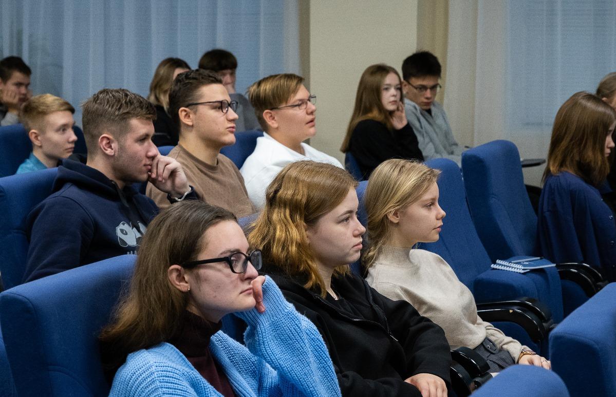 В Центре общественной информации Калининской АЭС прошел «Атомный урок» для школьников   - новости Афанасий