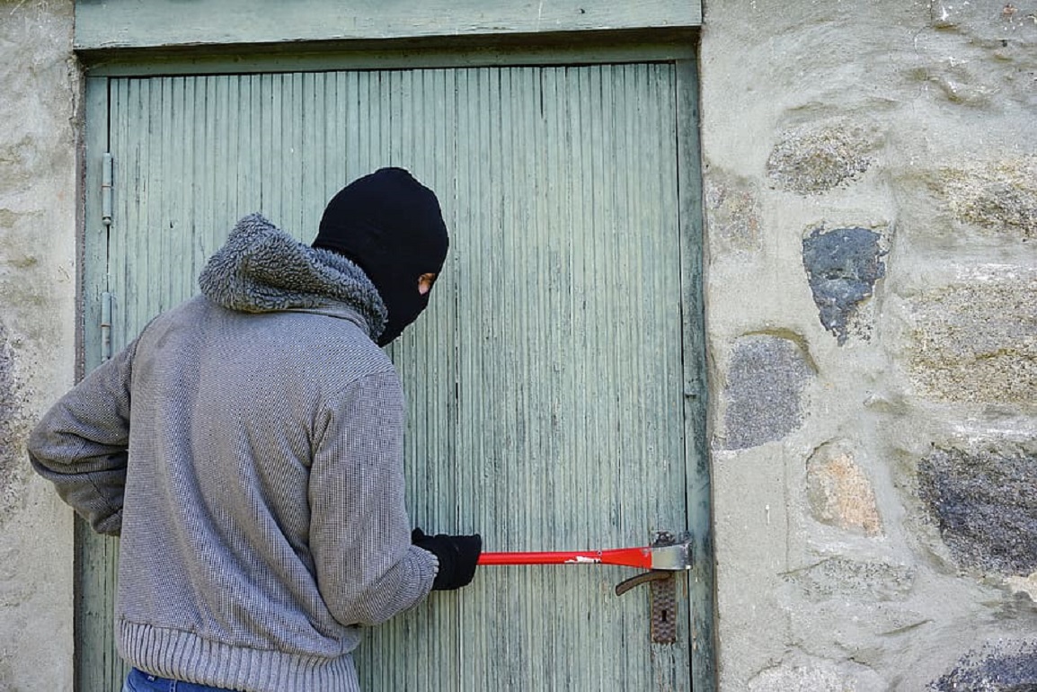 За кражу икон житель Спирово получил условный срок