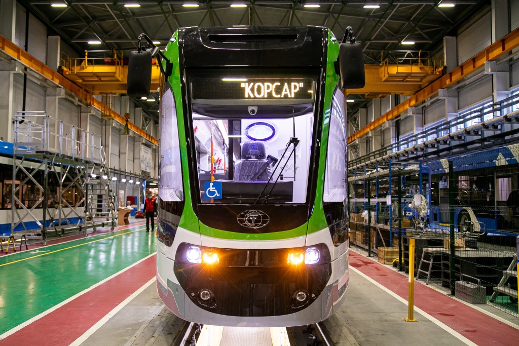 Произведенный в Твери инновационный трамвай «Корсар» тестируют в Калининграде