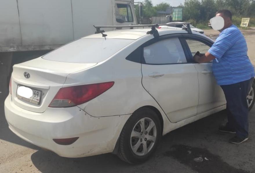 Наехавший на женщину в Твери водитель нелегально возил пассажиров