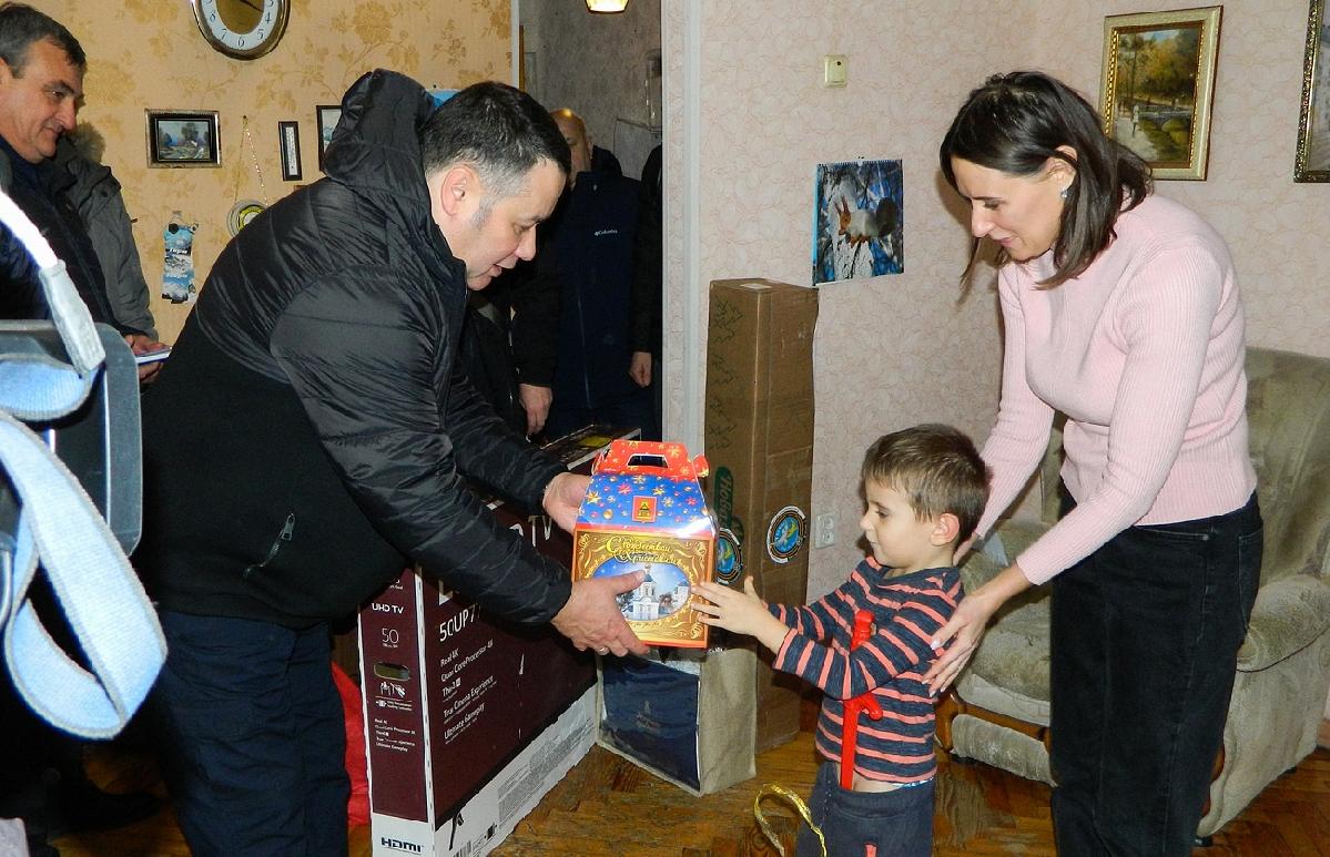 Игорь Руденя исполнил новогодние мечты 12 детей в рамках акции «Елка желаний» - новости Афанасий