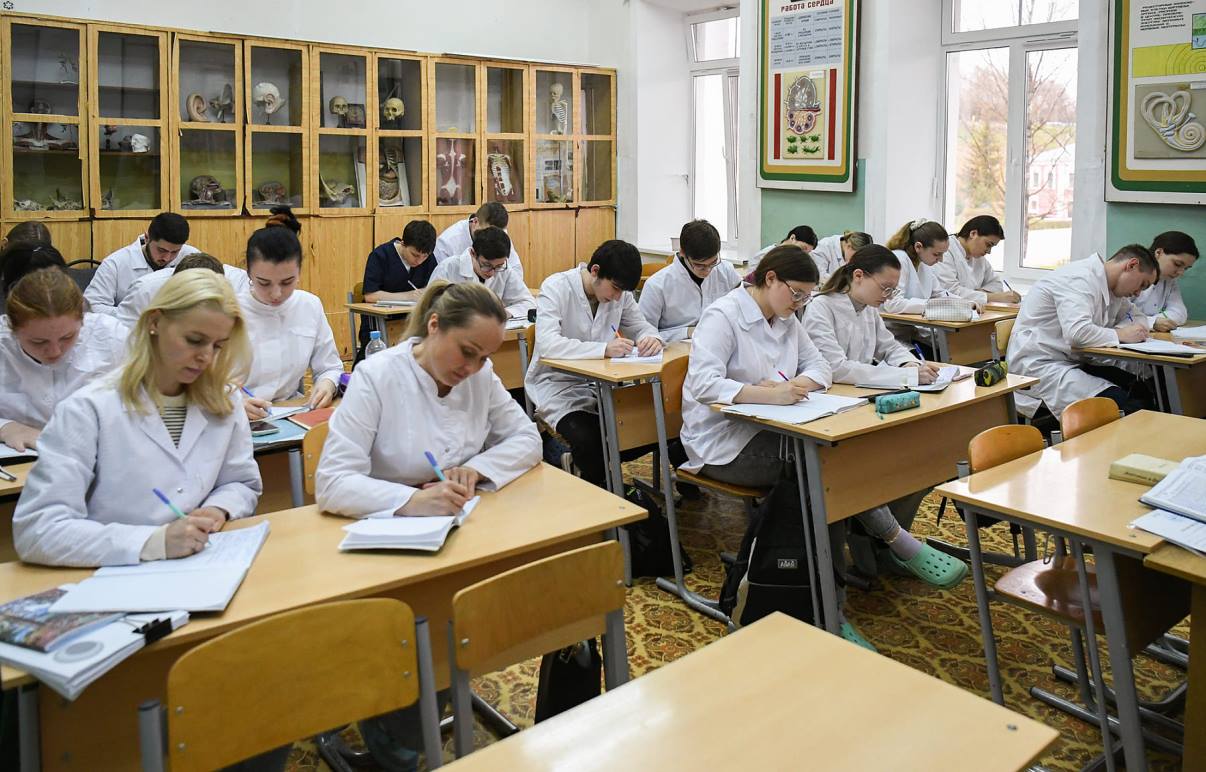 В Тверской области увеличат размер выплат для студентов-целевиков медицинского профиля