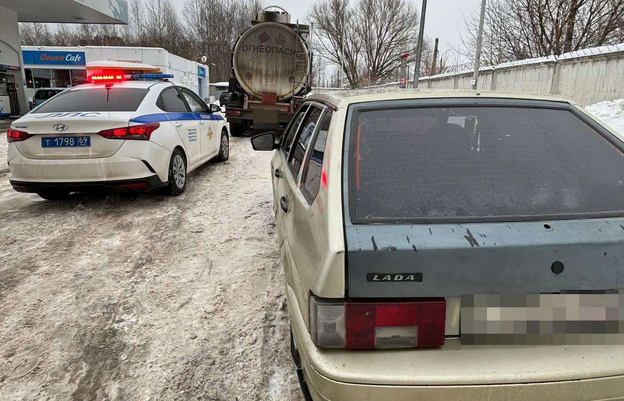 В Твери наказали 14 «бесправных» водителей